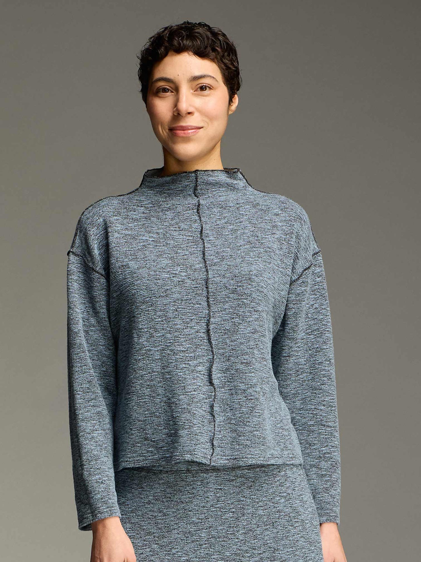 Top--Funnel, Pullover, Crimped--Chambray (cut loose)