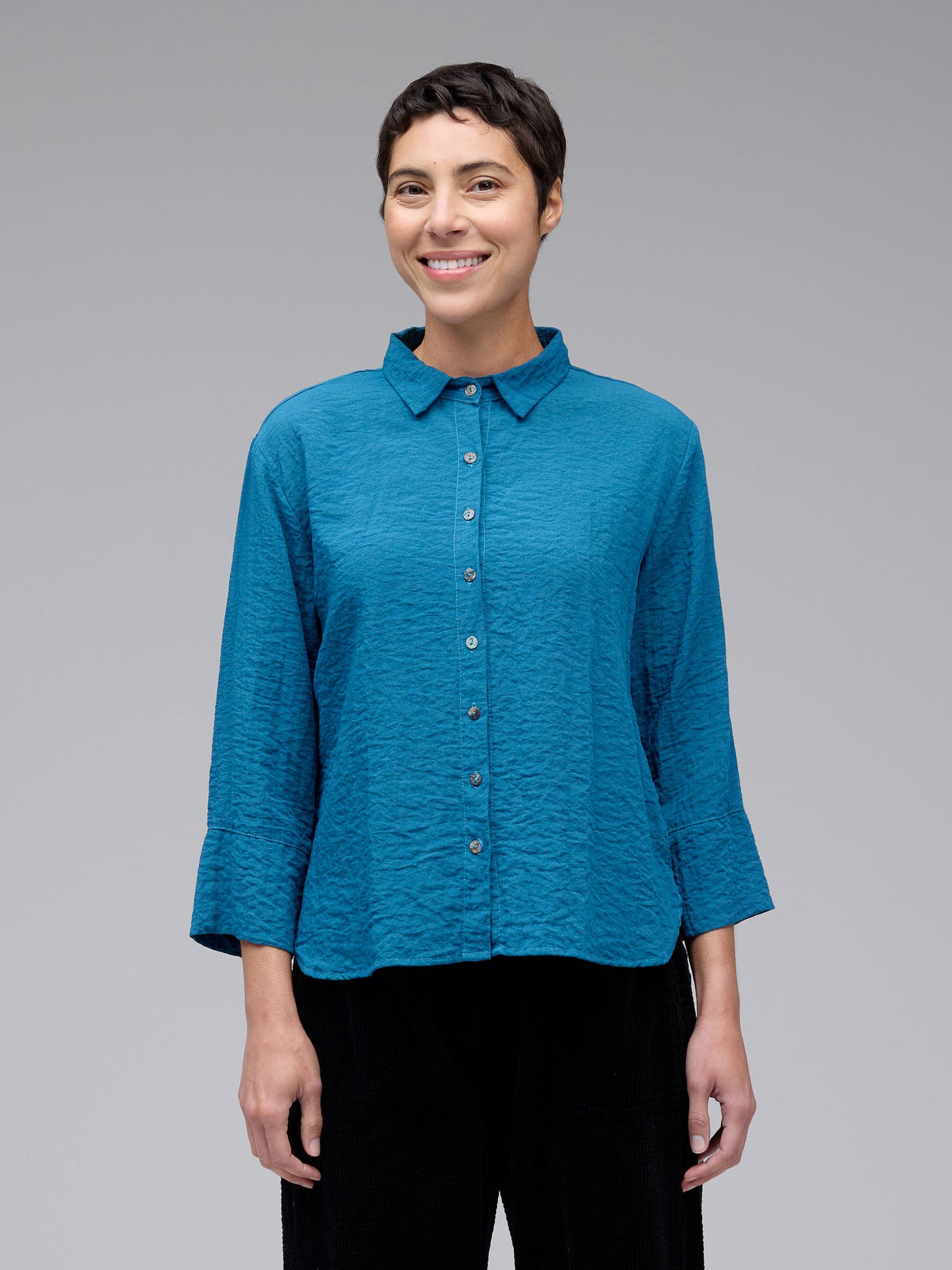 Shirt--Easy Crop, 3/4 sleeved, Peacock (Cut Loose)
