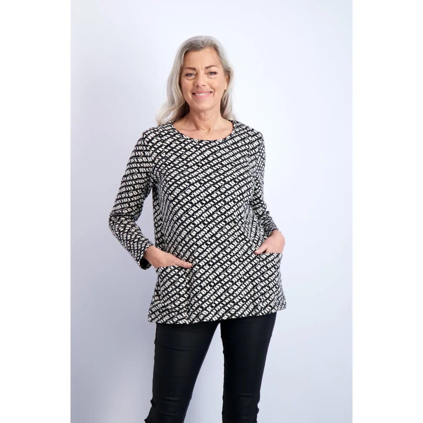 Top--"Loki", Long-Sleeve, White/Black (Komil)