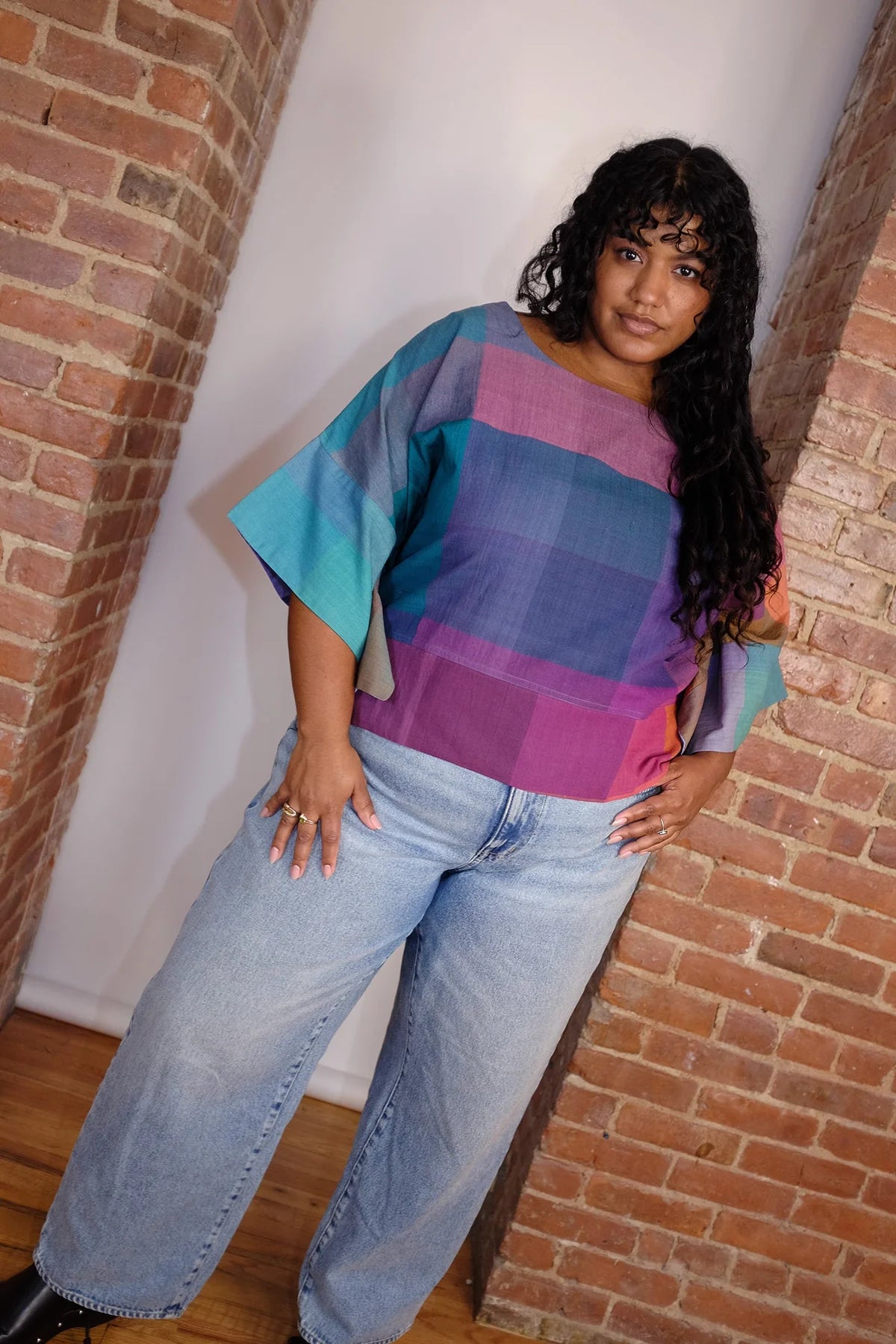 Top--"Mira", "T" shape, Cotton, Chex--AURA (Rujuta Sheth)