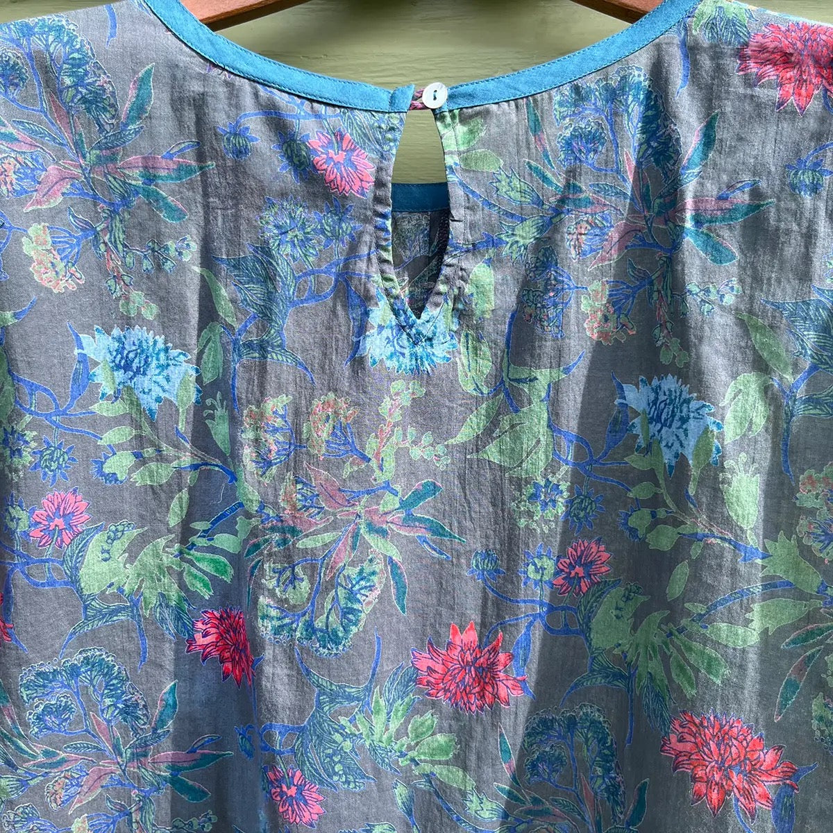 Top--"Moet", Sleeveless, Nighthawk Blue (Little Journeys Chicago)