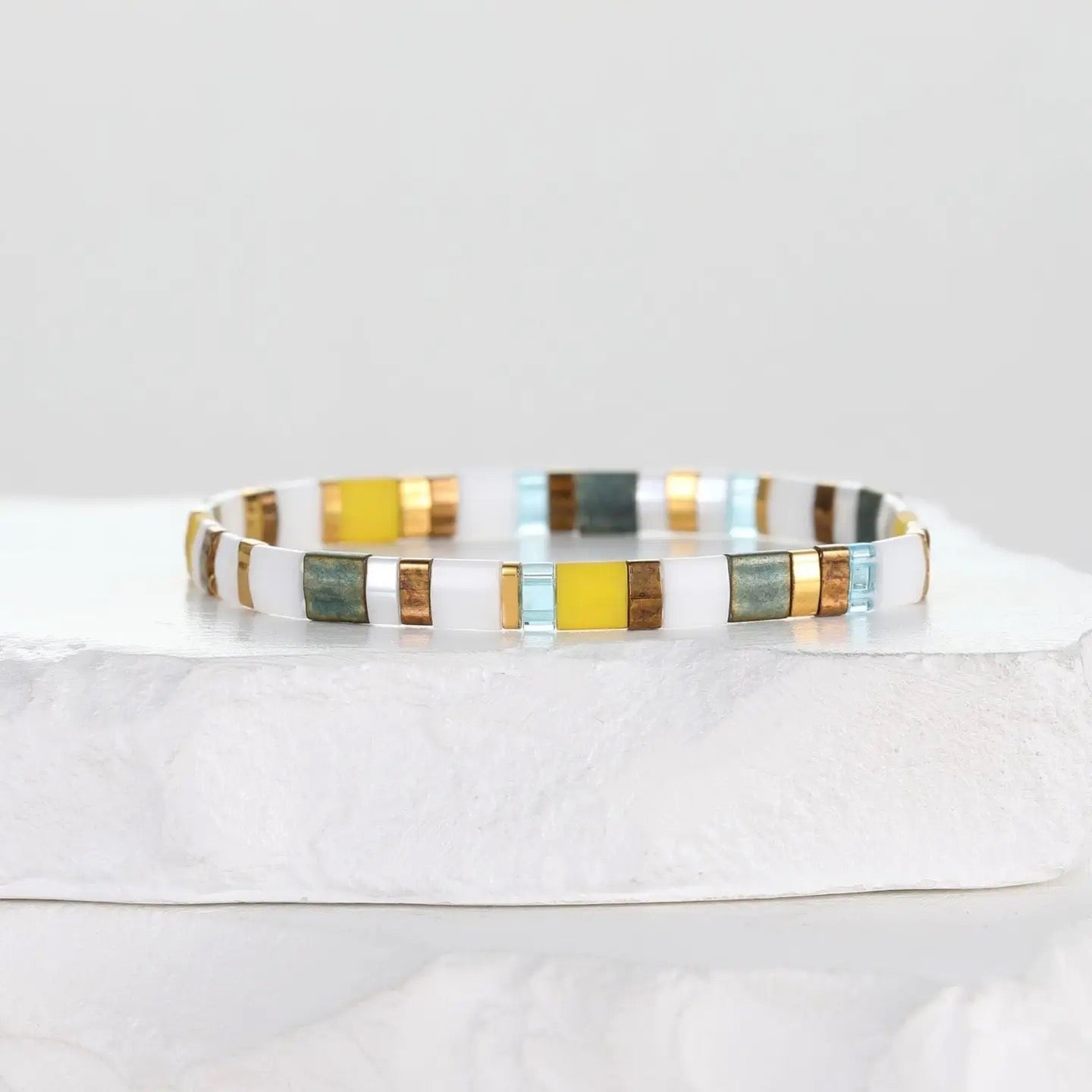 Bracelet--Glass Beads, Flat, Many Colors (Køss Design)