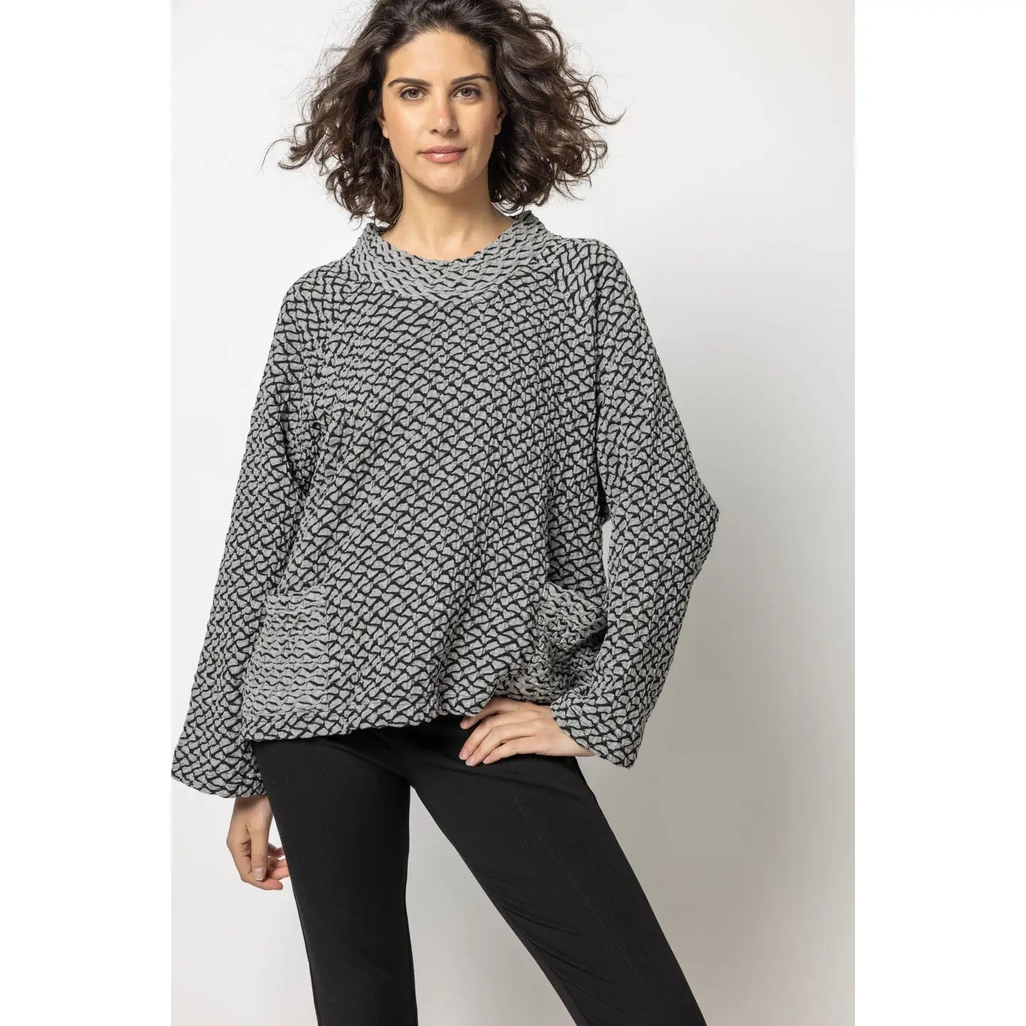 Top--"Weave"--Ashton, Funnel Neck, Long-Sleeve, Checkered (Komil)