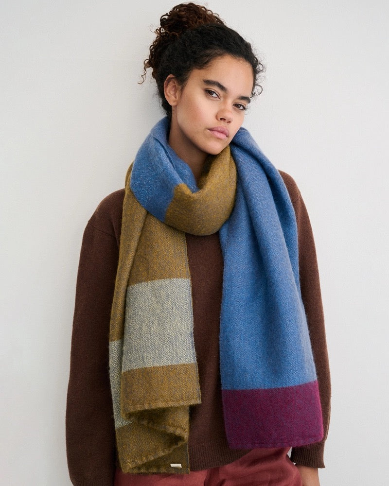 Wrap--"MOS", Bamboo/Silk/Mohair, 4 Colorways (MUNGO)
