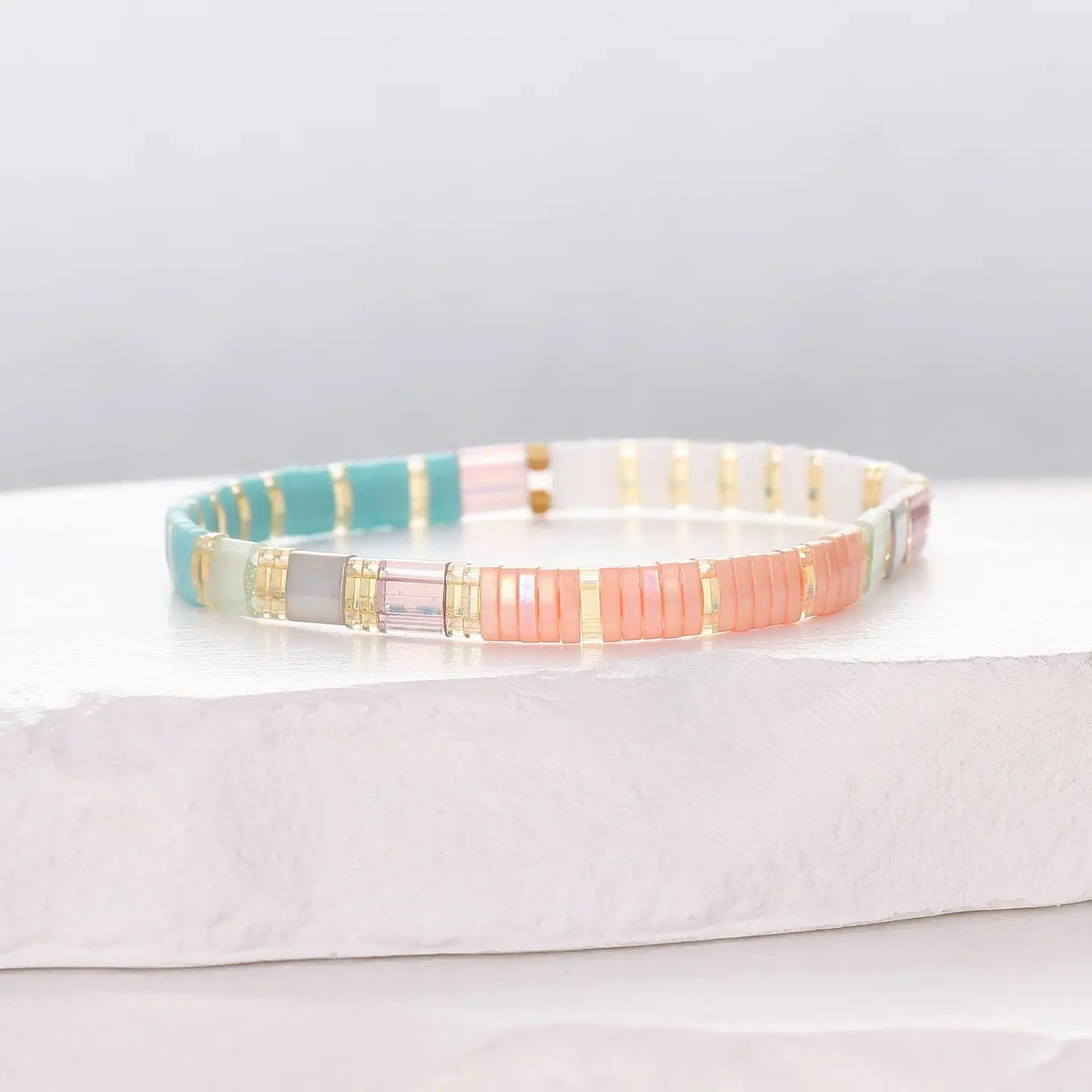 Bracelet--Glass Beads, Flat, Many Colors (Køss Design)