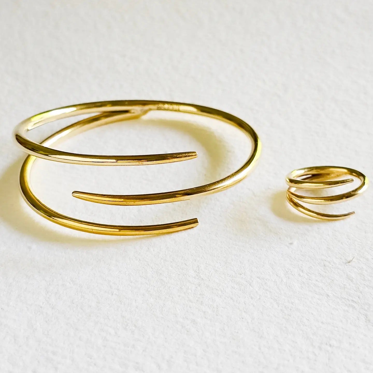 Bracelet--"Talon", Triple Prong-Swirl, Brass (Bisjoux)