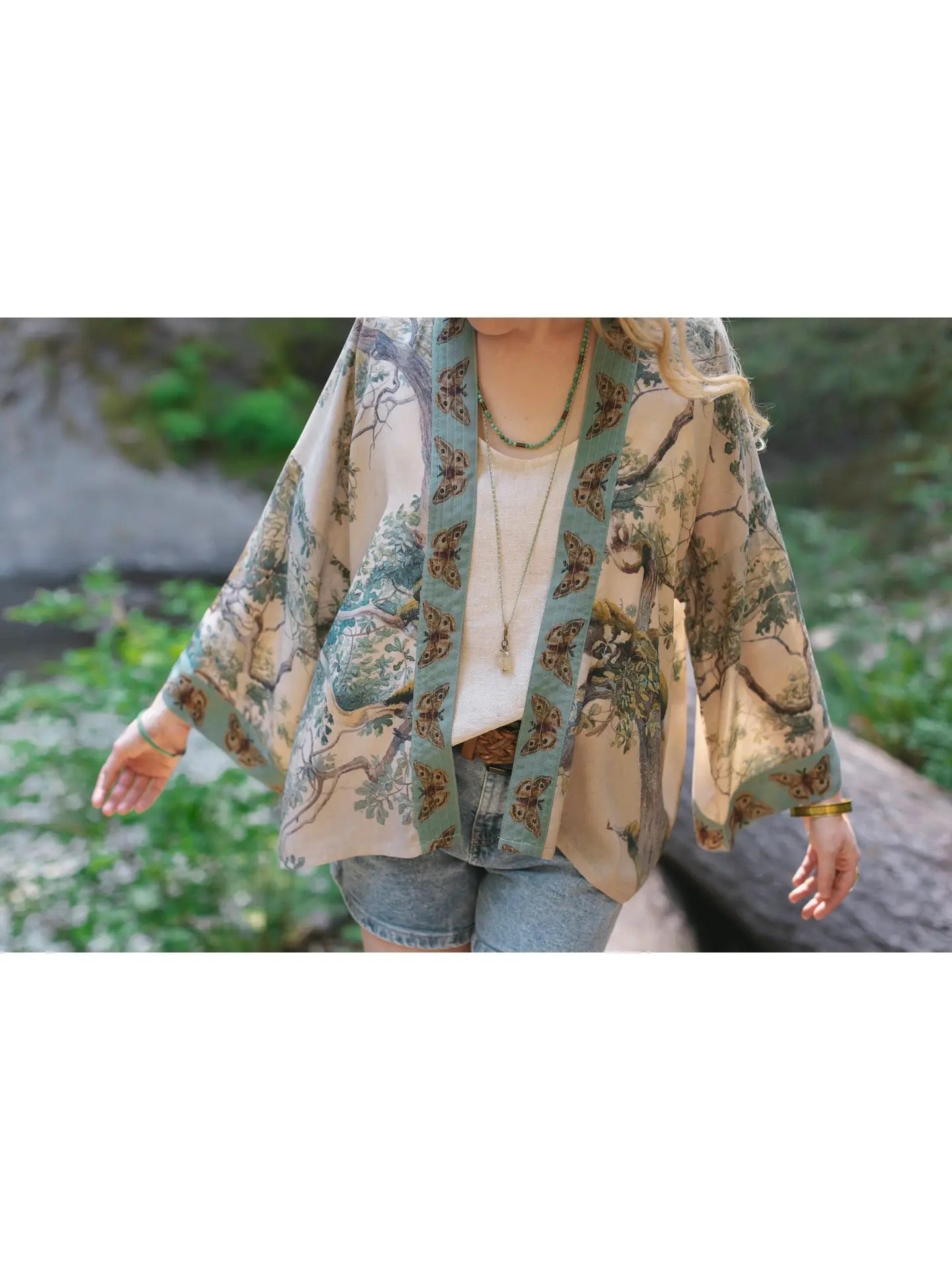 Kimono--"Earth & Sky", Viscose, Cream/Aqua/Bees (Market of Stars)