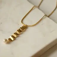 Necklace--Wave & Pearl Pendant, Gold-plated (Tilly Doro)