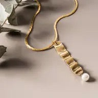 Necklace--Wave & Pearl Pendant, Gold-plated (Tilly Doro)