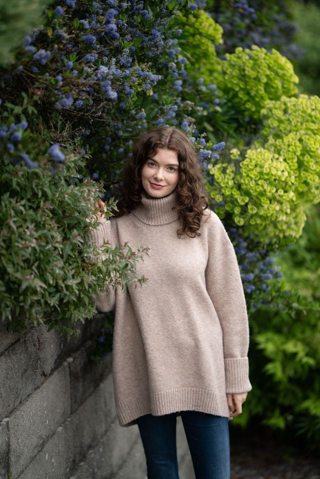 Sweater--"Dog Walker", Chunky Turtleneck, Recycled Yarns, Many Colors (Echo verde)