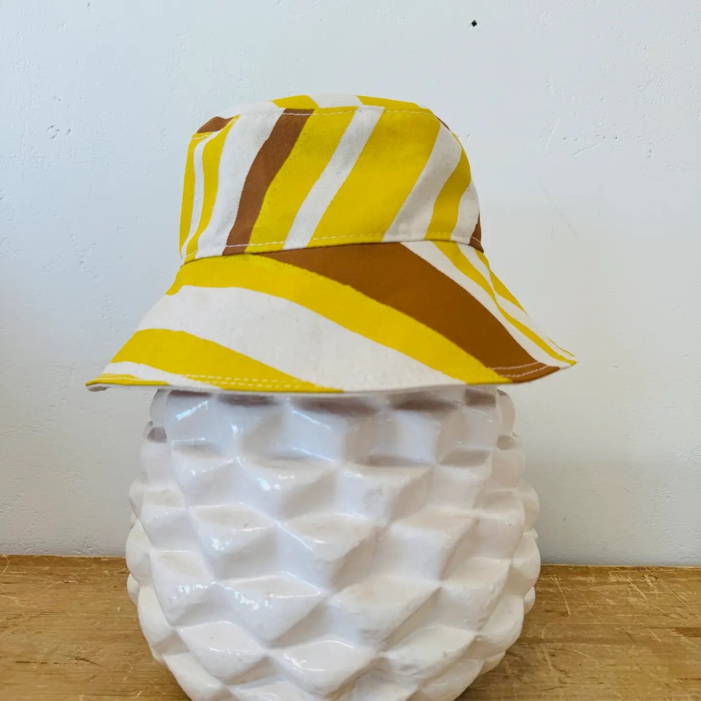 Hat--Bucket, Canvas, 2 Sizes/ 5 Patterns (Erin Flett)