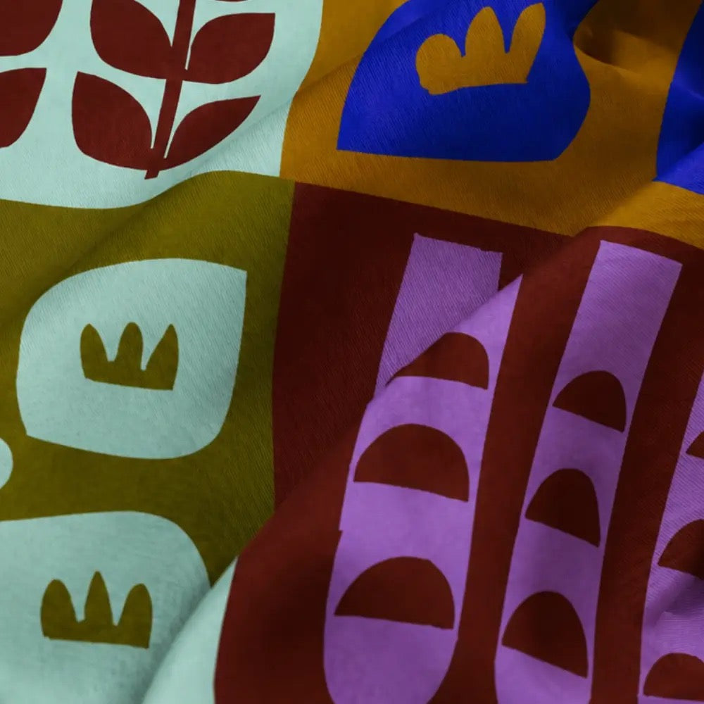 Scarf--Square, Silk, 11 Patterns (Voyager Silk Scarves)