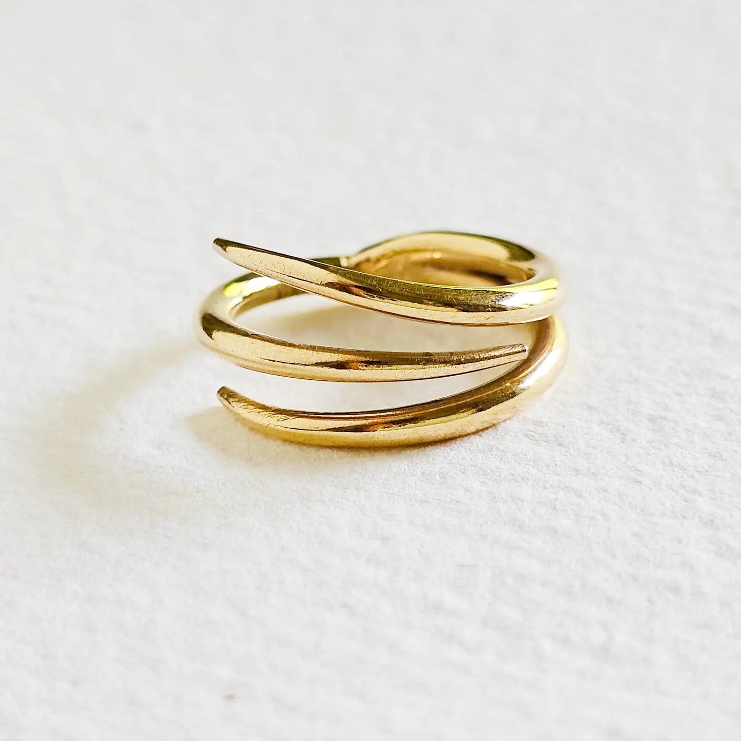 Ring--"Talon", Triple Prong-Swirl, Brass (Bisjoux)