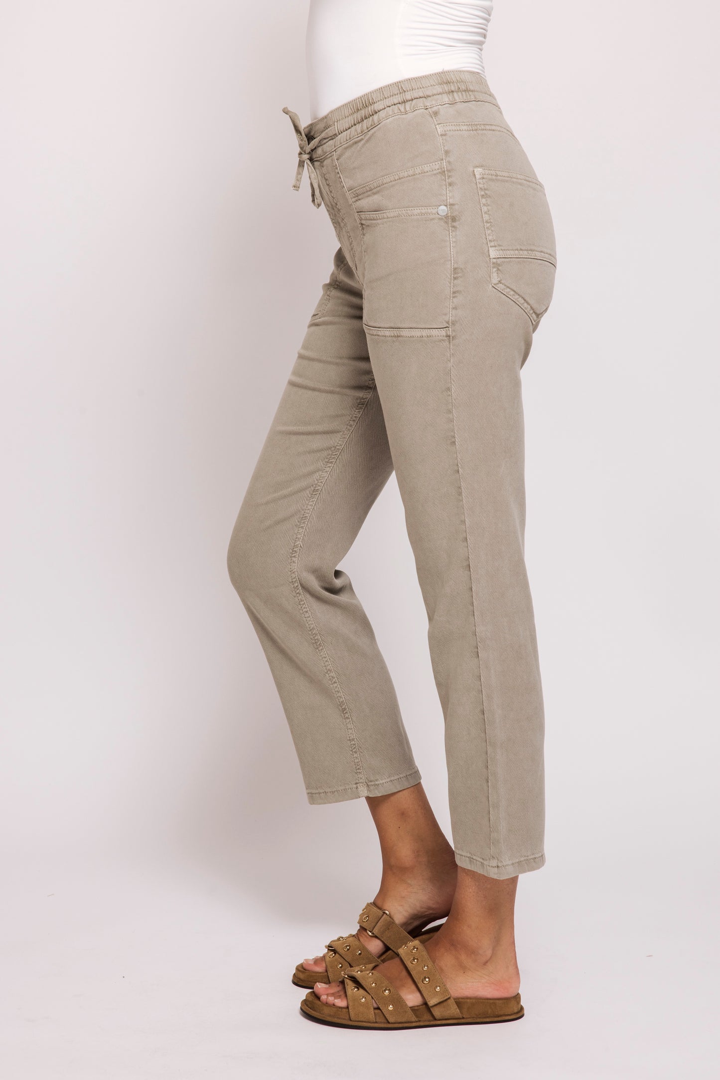 Jeans--"ZHBianka", Cropped, Green (Zhrill)